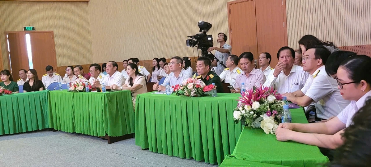 Các đại biểu dự họp mặt tri ân doanh nghiệp nộp thuế tiêu biểu năm 2024