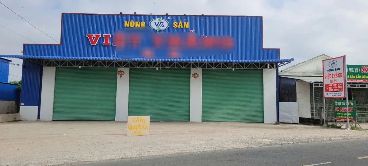 Một kho sầu riêng đóng cửa lâu ngày 