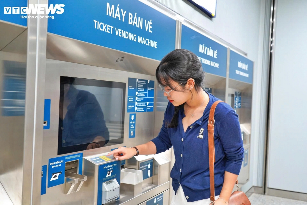 Ban quản lý đường sắt đô thị (MAUR) TP.HCM cho biết, đây là hoạt động chạy thử tàu với 200 chuyến/ngày để đánh giá hệ thống kỹ thuật, khả năng hoạt động của đoàn tàu.