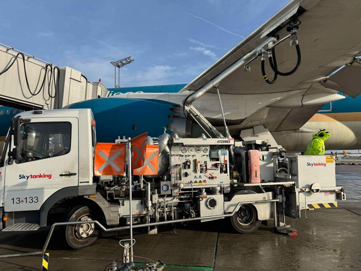 Từ 1/1/2025 Vietnam Airlines sử dụng nhiên liệu SAF cho các chuyến bay từ Châu Âu.