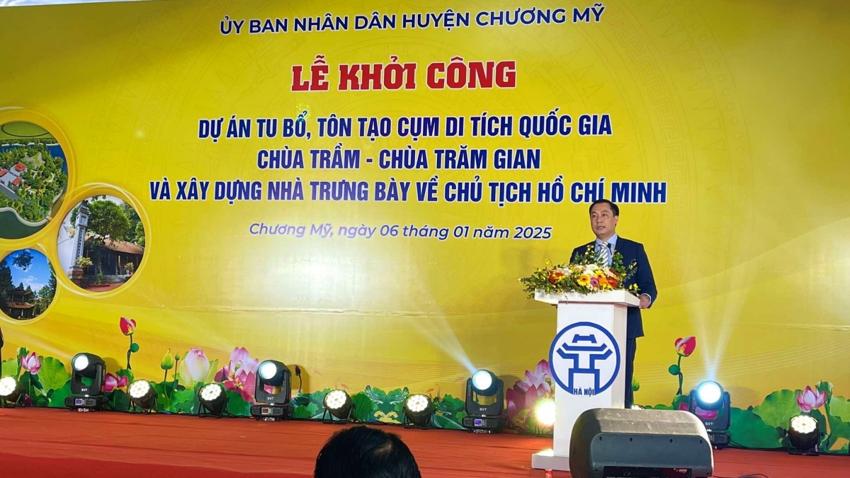 Ông Nguyễn Anh Đức Chủ tịch Ủy ban nhân dân huyện Chương Mỹ phát biểu và phát lệnh khởi công dự án
