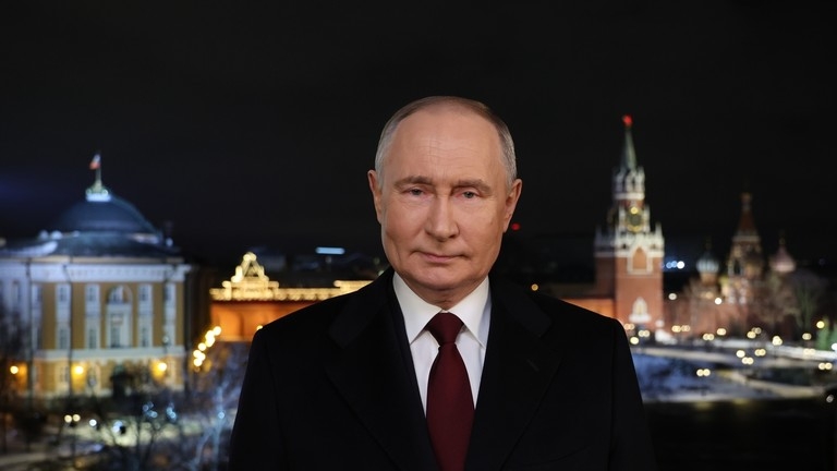 Tổng thống Nga Putin phát biểu mừng năm mới. Ảnh: rt