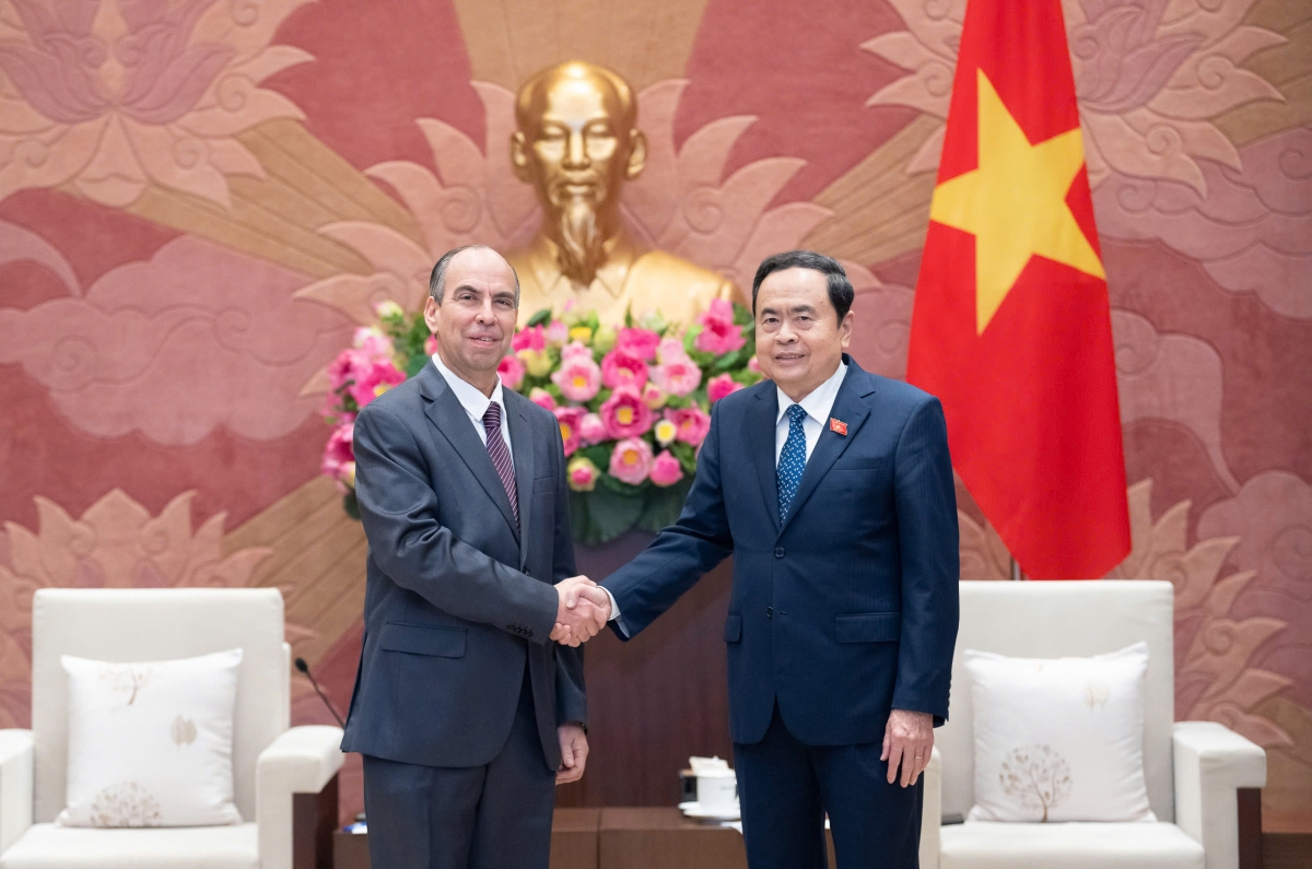 Chủ tịch Quốc hội Trần Thanh Mẫn tiếp Đại sứ Đặc mệnh toàn quyền nước Cộng hòa Cuba tại Việt Nam Rogelio Polanco Fuentes.