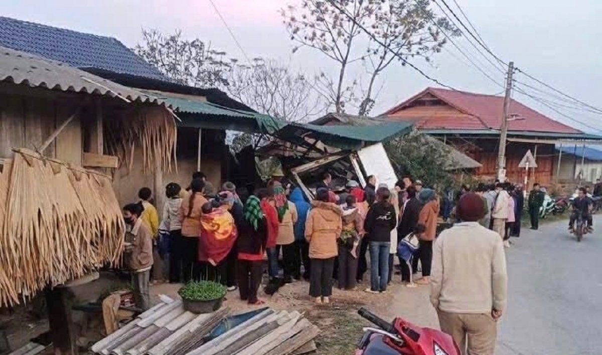 Hiện trường vụ tai nạn tại bản Thăm Hín, xã Nậm Càn, huyện Kỳ Sơn ( Nghệ An). Ảnh: CTV