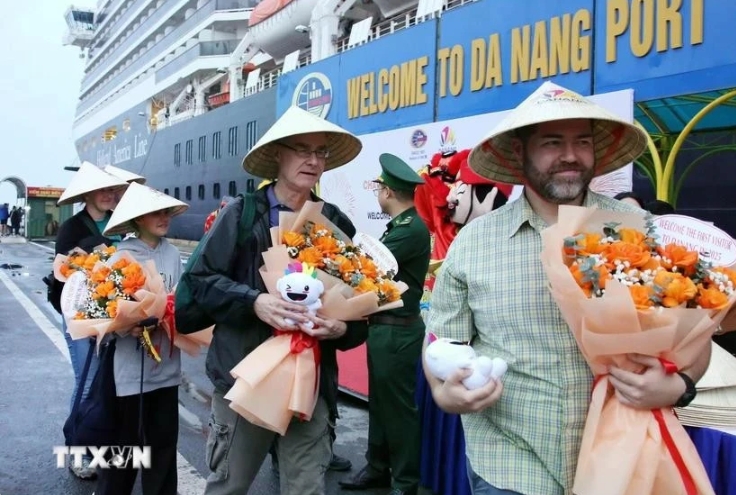 International visitors arrive at Da Nang Port