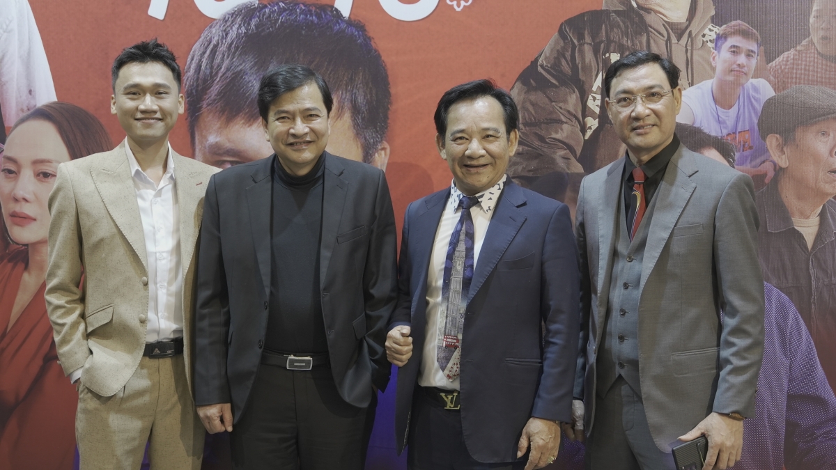"Tết tử tế" có sự tham gia của dàn diễn viên quen thuộc như NSND Quốc Anh, NSƯT Tiến Quang (Quang Tèo)...