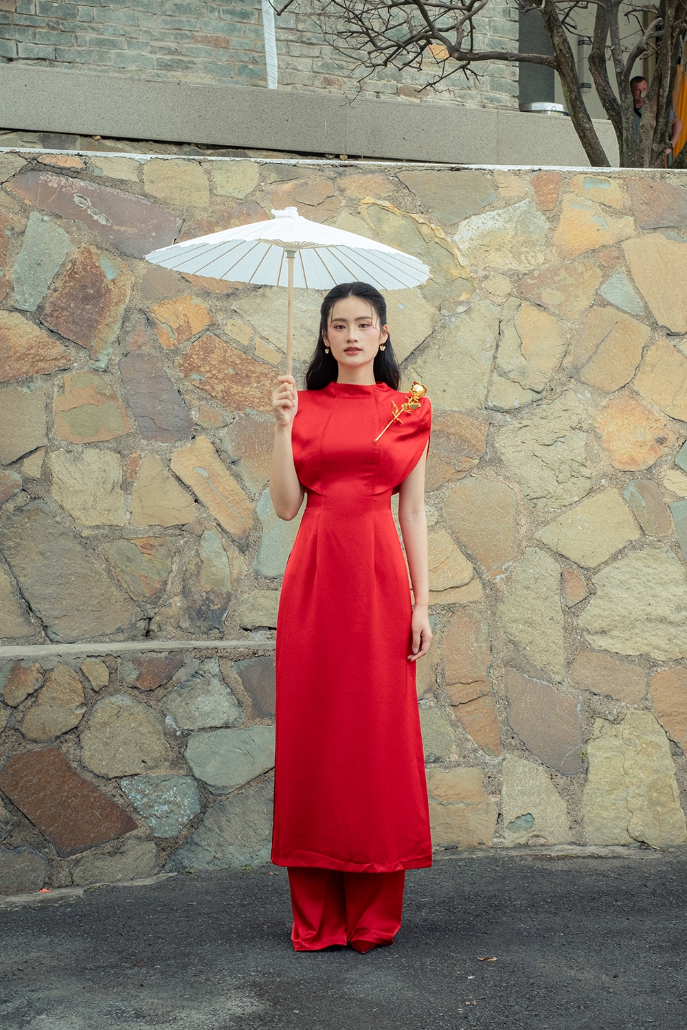 “Đây cũng chính là hình ảnh mà tôi mong muốn mang đến đấu trường nhan sắc Miss World để giới thiệu với bạn bè thế giới”, Ý Nhi chia sẻ.