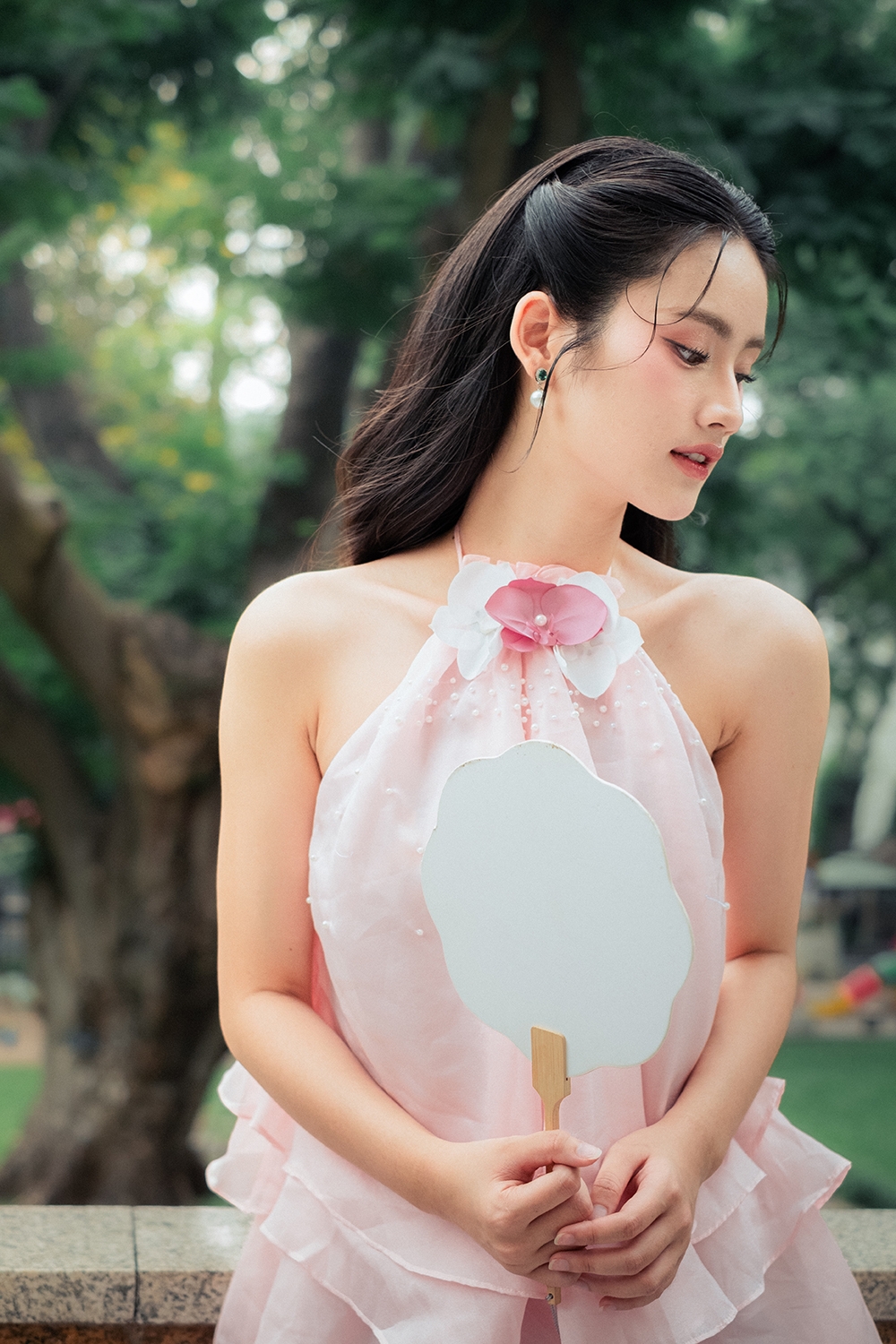 Tính đến hiện tại, Hoa hậu Ý Nhi cùng “Heart To Head” đã đi qua 12 tỉnh thành trong đó có Lâm Đồng, Long An, Tiền Giang, Bến Tre, Vĩnh Long, Cần Thơ, Bình Thuận, Bình Định… Người đẹp đã trao tặng hơn 20 tủ sách, trung bình mỗi tủ sách có hơn 300 cuốn, gồm các thể loại truyện tranh, truyện cổ tích, bài học cuộc sống, sách lịch sử cũng như các sách về kỹ năng sống. Bên cạnh đó, Miss World Vietnam 2023 đã khảo sát và tiến hành sơn sửa Trường Tiểu Học Măng Priu và Trường Tiểu Học Tak Ngo ở Quảng Nam.