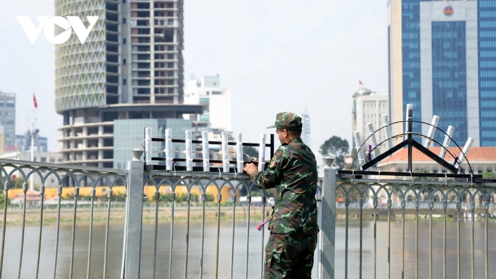 In addition to the spectacular fireworks display, Ho Chi Minh City also launches a string of cultural and artistic activities aimed at welcoming in the New Year of the Snake 2025, starting from 8:00 p.m. on January 28 (29th of Tet) to 0:30 a.m. on January 29 (early morning of the first day of Tet).