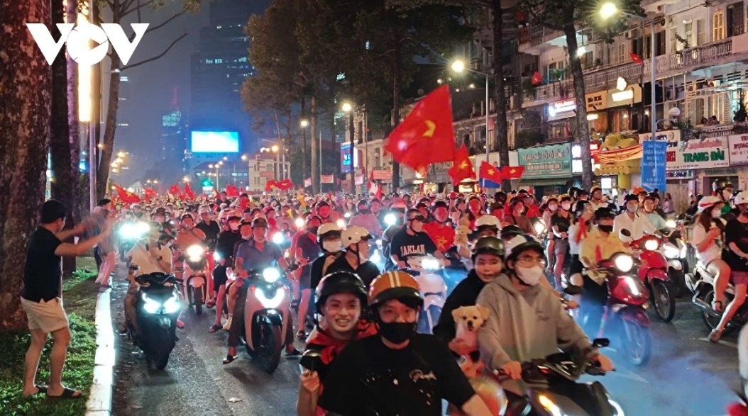 This represents the third time that the Vietnam men's national football team has won the 2024 ASEAN Cup (formerly known as the Tiger Cup and AFF Cup). With their third championship title, the national team continues to assert its football dominance in Southeast Asia.