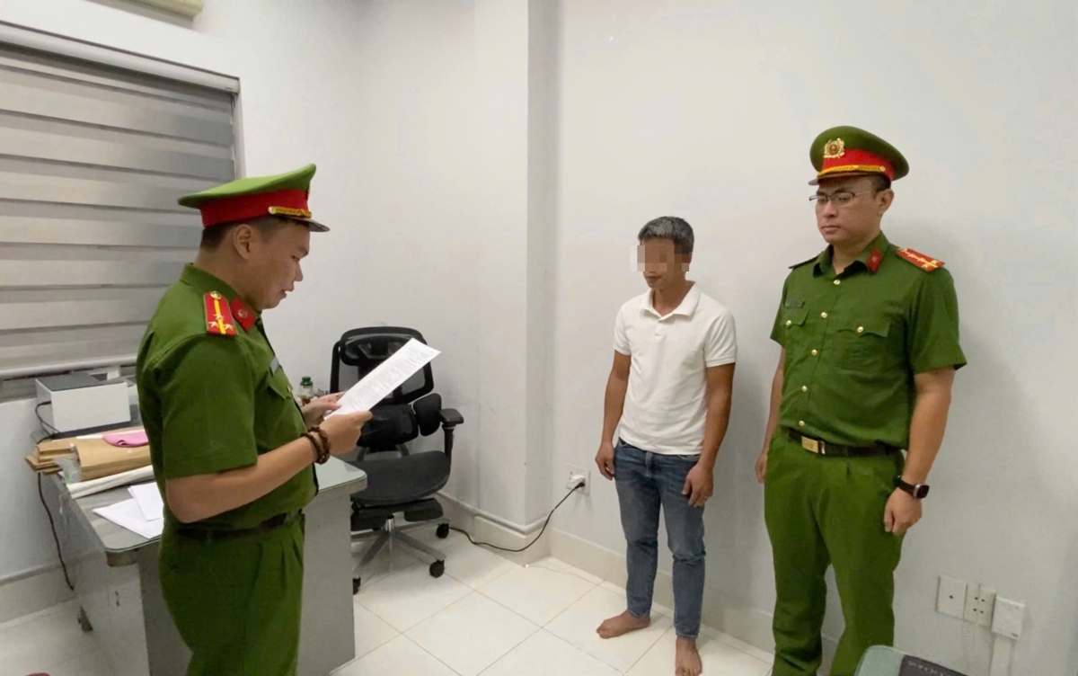 Nhiều giám đốc doanh nghiệp bị khởi tố vì mua bán trái phép hóa đơn. (Ảnh: PC03)