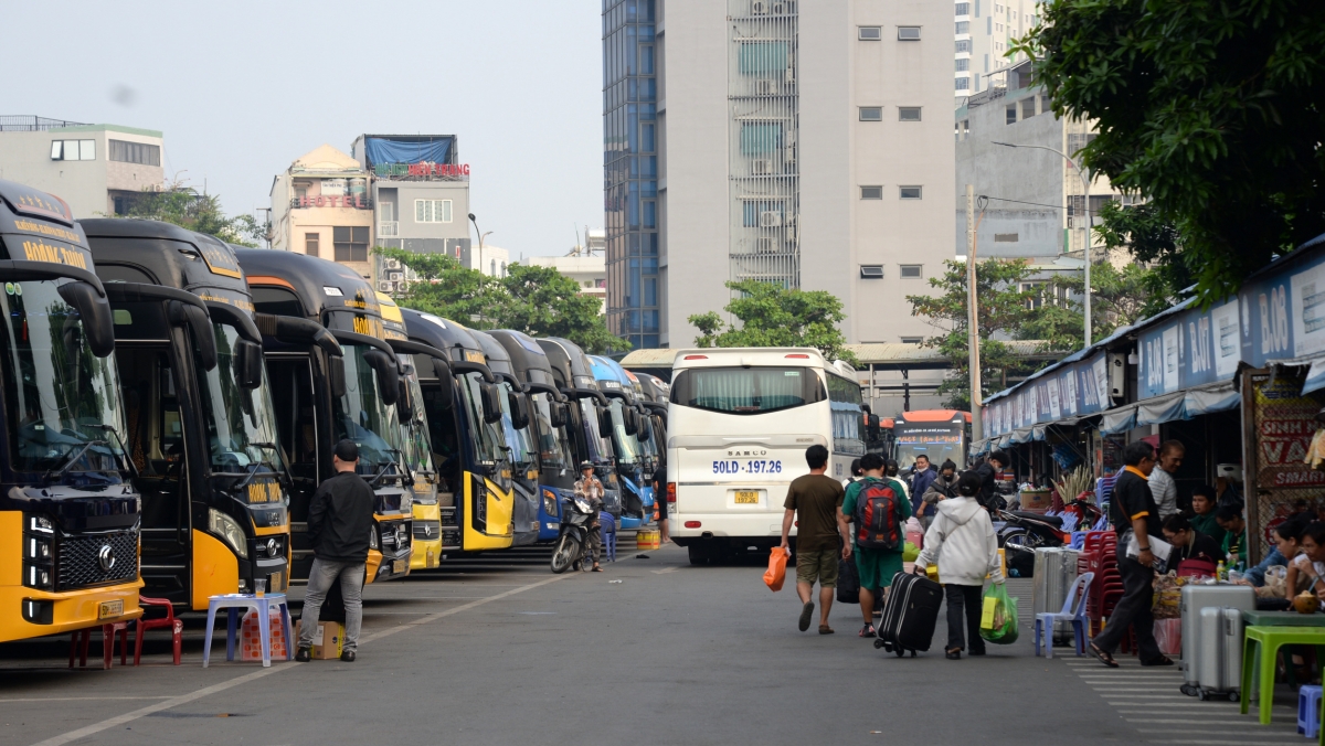 Dịp Tết Nguyên đán, các bến xe khách liên tỉnh tại TP phục vụ bình quân ngày hơn 93.500 hành khách