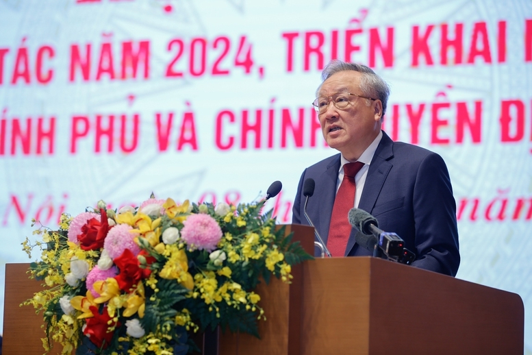Phó Thủ tướng Thường trực Chính phủ Nguyễn Hòa Bình: Phấn đấu tốc độ tăng trưởng cả nước năm 2025 đạt trên 8% hoặc 10%. (Ảnh: VGP)