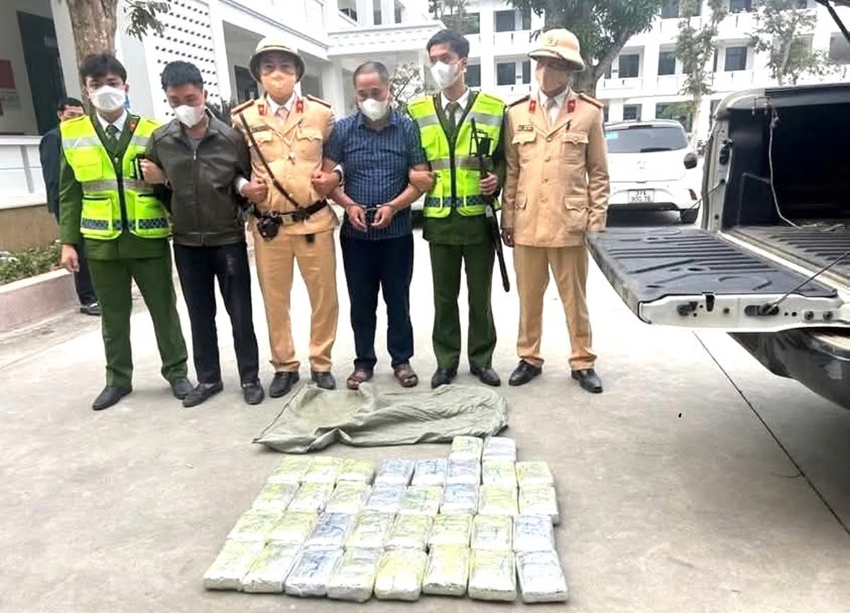 Toàn bộ số pháo nổ bị Bộ đội biên phòng tỉnh Sơn La thu giữ tại Cửa khẩu quốc tế Lóng Sập