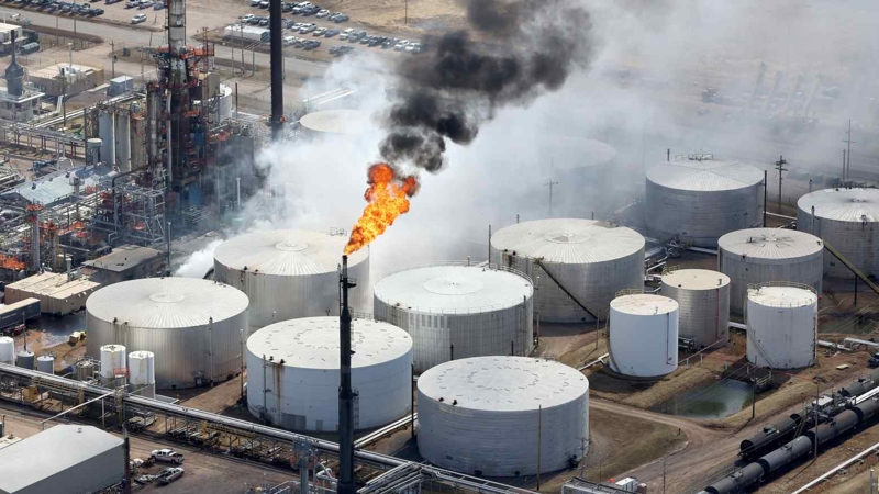 Mỹ là nước phát thải khí nhà kính lớn thứ hai thế giới, chri sau Trung Quốc. Ảnh: Reuters