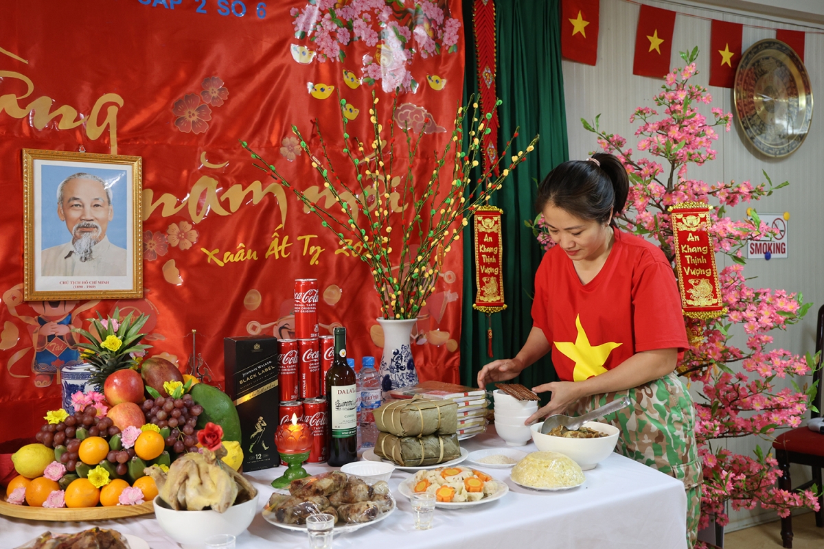 Mâm cỗ Tết của các chiến sỹ Việt Nam tham gia gìn giữ hòa bình Liên Hợp Quốc ở Nam Sudan
