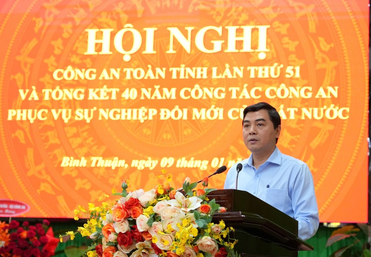 Ông Nguyễn Hoài Anh, Bí thư Tỉnh uỷ Bình Thuận phát biểu tại hội nghị. Ảnh: CABT