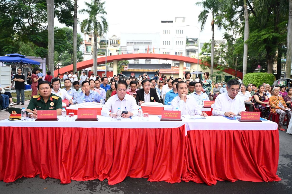 Ủy ban MTTQ TP.HCM khai mạc các hoạt động chăm lo Tết Ất Tỵ 2025 với chủ đề “Xuân đoàn kết - Tết nghĩa tình” (ảnh: L.H)