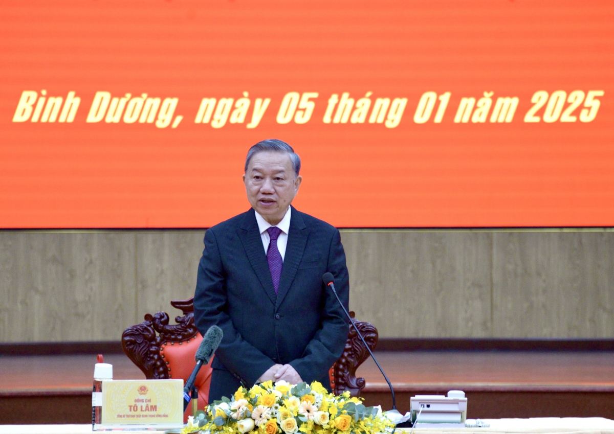 Tổng Bí thư Tô Lâm, Bí thư Quân ủy Trung ương phát biểu chỉ đạo tại buổi làm việc