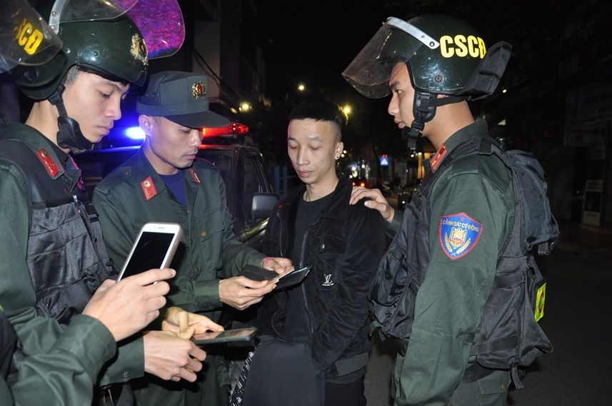 Trần Việt Trung bị tổ công tác phòng Cảnh sát cơ động Công an tỉnh Hải Dương phát hiện, bắt giữ. (Ảnh: Công an Hải Dương).