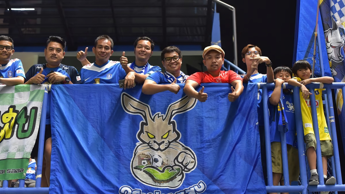 CĐV đội chủ nhà BG Pathum United. (Ảnh: AFF). 
