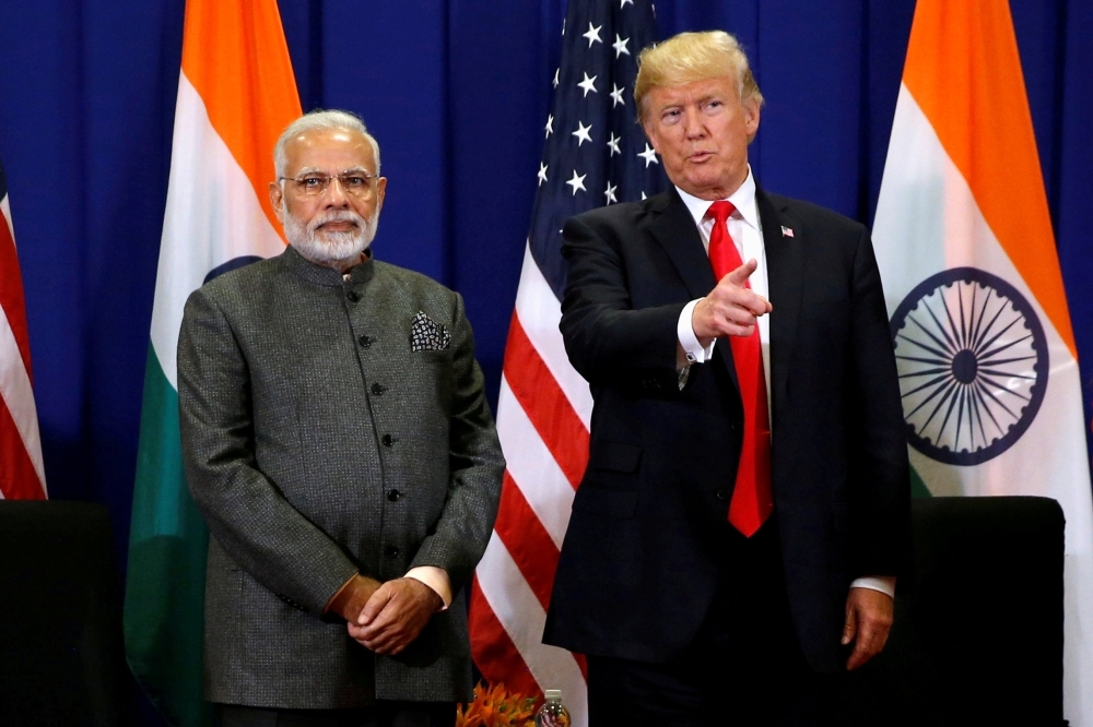 Tổng thống Mỹ Donald Trump và Thủ tướng Ấn Độ Narendra Modi có cuộc gặp bên lề Hội nghị thượng đỉnh ASEAN tại Manila, Philippines ngày 13/11/2017. Ảnh: Reuters