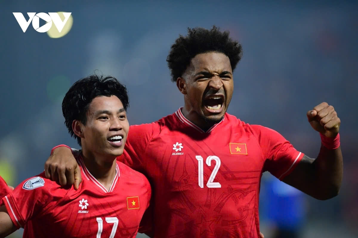 Vietnam vs Thailand: Xuan Son celebrates his goal in the second half