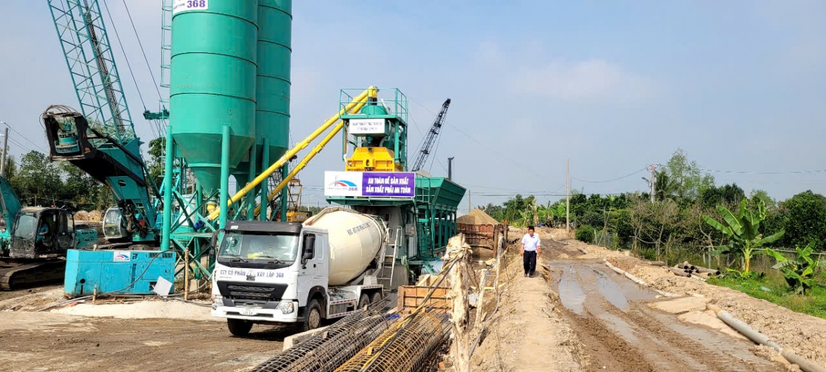         An toàn, chất lượng lao động đang được quan tâm tại dự án cao tốc Cao Lãnh- An Hữu