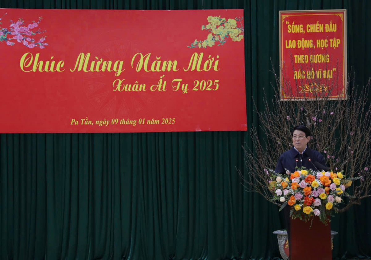 Chủ tịch nước Lương Cường phát biểu trước cấp ủy, chính quyền, cán bộ, chiến sĩ LLVT và nhân dân tỉnh Lai Châu