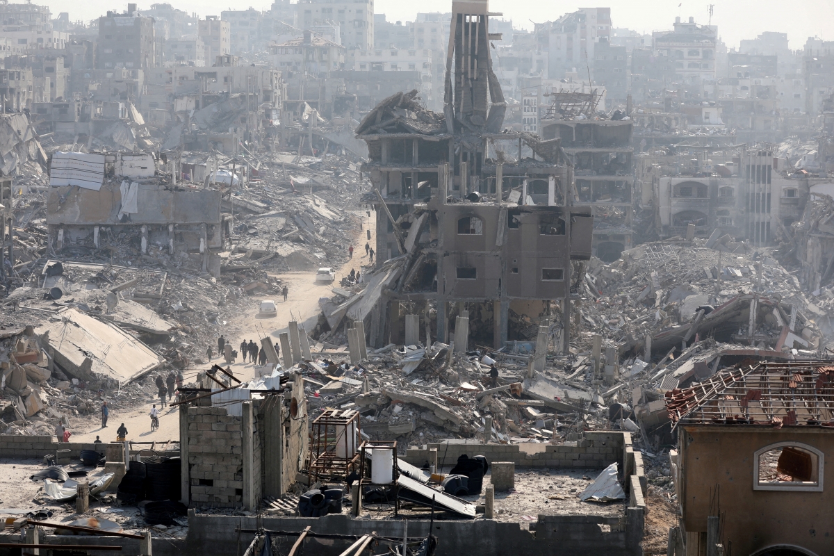 Cảnh tượng đổ nát ở Gaza. Ảnh: Reuters