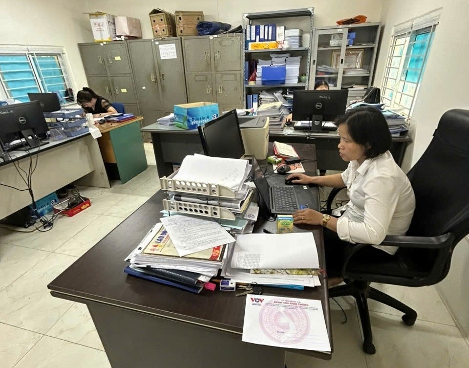 Dù phóng viên đến tận trụ sở công ty TNHH xây dựng công trình Hoàng Hà ở công trình BT vành đai 2,5 Hà Nội, song lãnh đạo công ty nhiều lần cáo... bận, chưa cung cấp thông tin để rộng đường dư luận