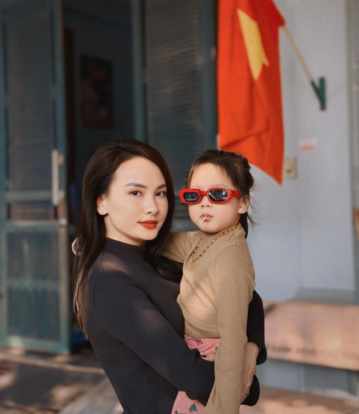 Bảo Thanh kết hôn với ông xã Đức Thắng vào năm 2011. Thời điểm đó, cô là sinh viên năm 3 của Đại học Sân khấu - Điện ảnh Hà Nội. Vợ chồng nữ diễn viên có 2 con, một trai, một gái. Trải qua nhiều năm gắn bó, cặp đôi có cuộc sống hôn nhân hạnh phúc. Ông xã của Bảo Thanh kinh doanh, đồng thời hỗ trợ vợ trong công việc. Bảo Thanh cho biết cuộc sống gia đình cô luôn tràn ngập hạnh phúc vì có chồng tâm lý, yêu thương vợ con.