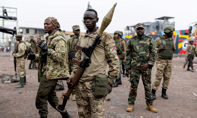 Phiến quân M23 tại thành phố Goma, CHDC Congo ngày 30/1. Ảnh: Reuters