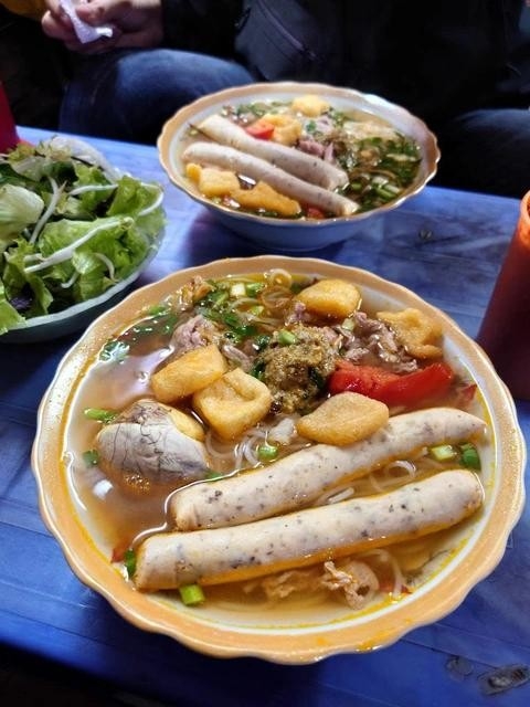 Bát bún riêu giá 400.000 đồng mà khách hàng đã trải nghiệm