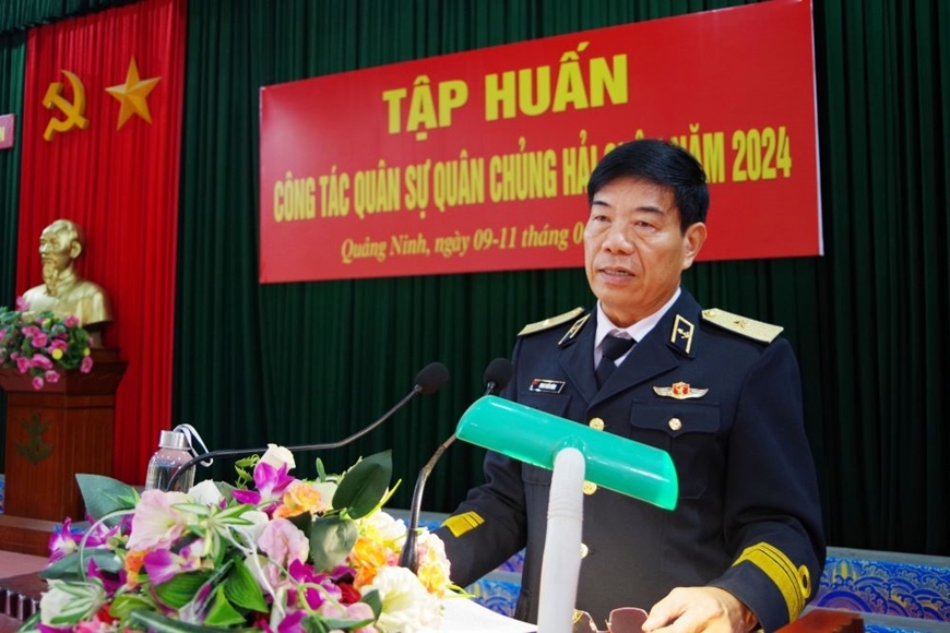 Chuẩn Đô đốc Phan Tuấn Hùng thôi giữ chức Phó Tư lệnh Quân chủng Hải quân, Bộ Quốc phòng. (Ảnh: Báo QĐND)