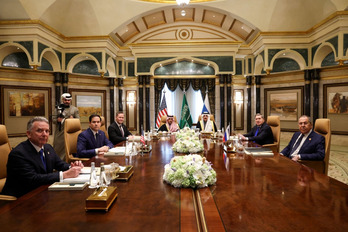 Phái đoàn Nga và Mỹ tham gia đàm phán ở Riyadh, Saudi Arabia ngày 18/2/2025 không có ông Keith Kellogg. Ảnh: Pool