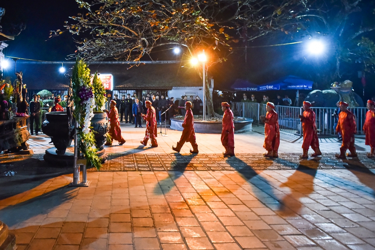 Lễ Khai ấn (đêm ngày 14 tháng Giêng) là nghi lễ quan trọng trong Lễ hội Khai ấn đền Trần tại Nam Định, gồm các nghi lễ dâng hương, nghi lễ rước kiệu ấn từ đền Cố Trạch sang đền Thiên Trường, nghi lễ khai ấn, dâng chúc văn...