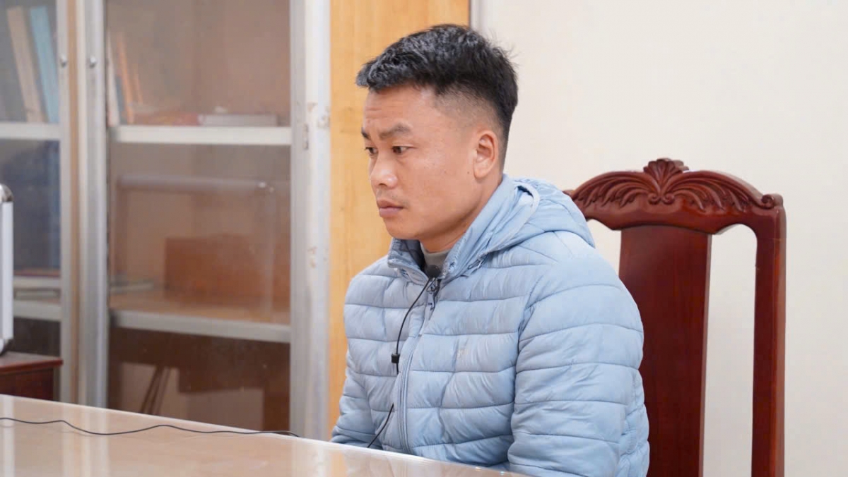 Trần Văn Quân tại cơ quan công an. (Ảnh: Công an Bắc Kạn)