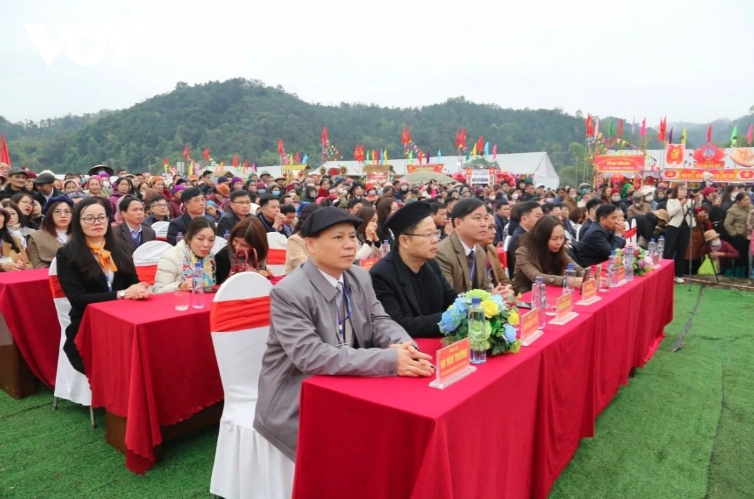 The event draws plenty of attention from both locals and tourists.