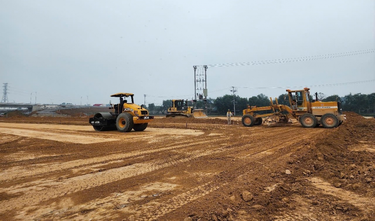 Nhiều dự án thành cao tốc Bắc Nam giai đoạn 2 đăng kí về đích từ 3-6 tháng, tuy nhiên hiện vẫn còn 1 số dự án có nguy cơ chậm tiến độ