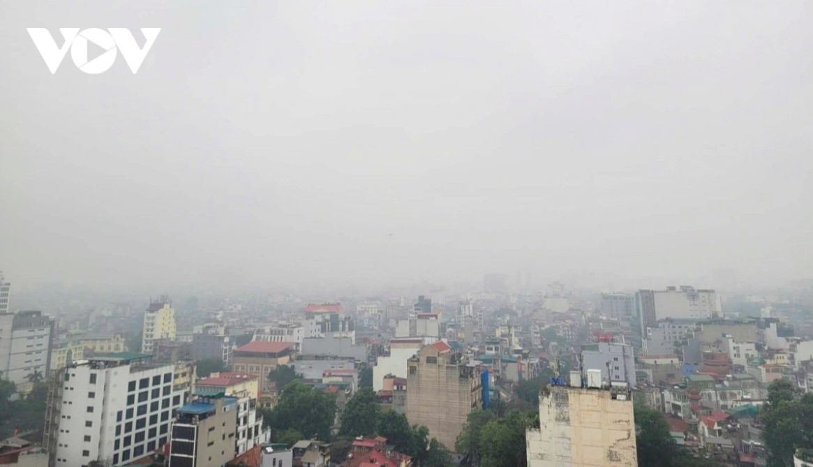Fog blankets northern regions, including Hanoi, on the morning of February 6, according to the National Centre for Hydro-Meteorological Forecasting.