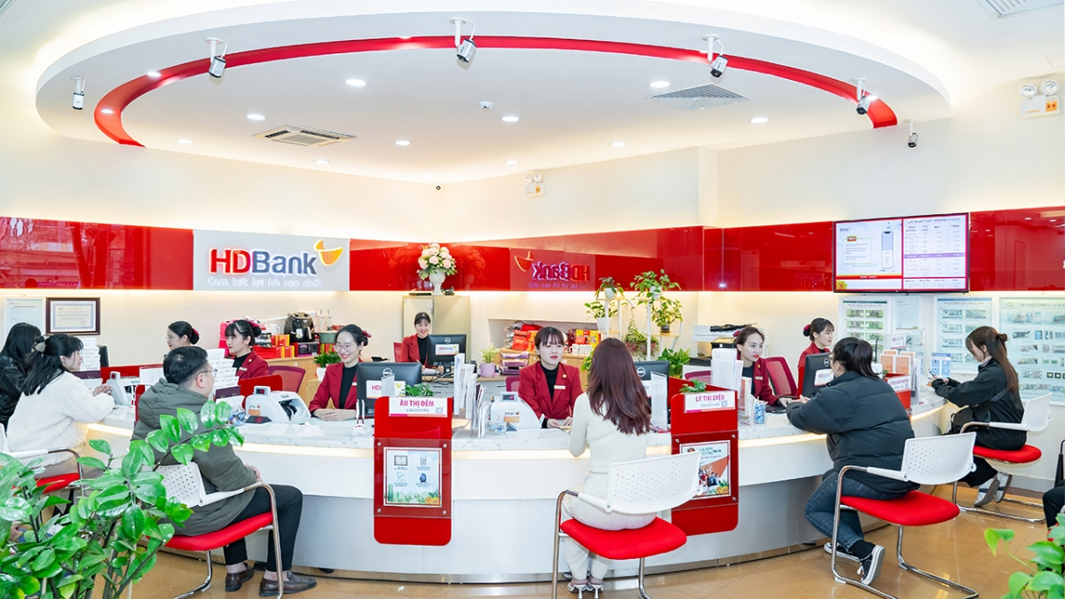 Ngân hàng Nhà nước thường xuyên theo dõi, giám sát chặt chẽ diễn biến lãi suất huy động, cho vay của các ngân hàng thương mại - Ảnh minh họa: KT