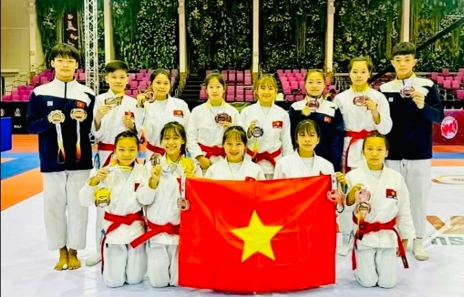 Vietnam wins two more gold medals at Asian Jujitsu Championship's U16 category
(Photo: sggp.org.vn)