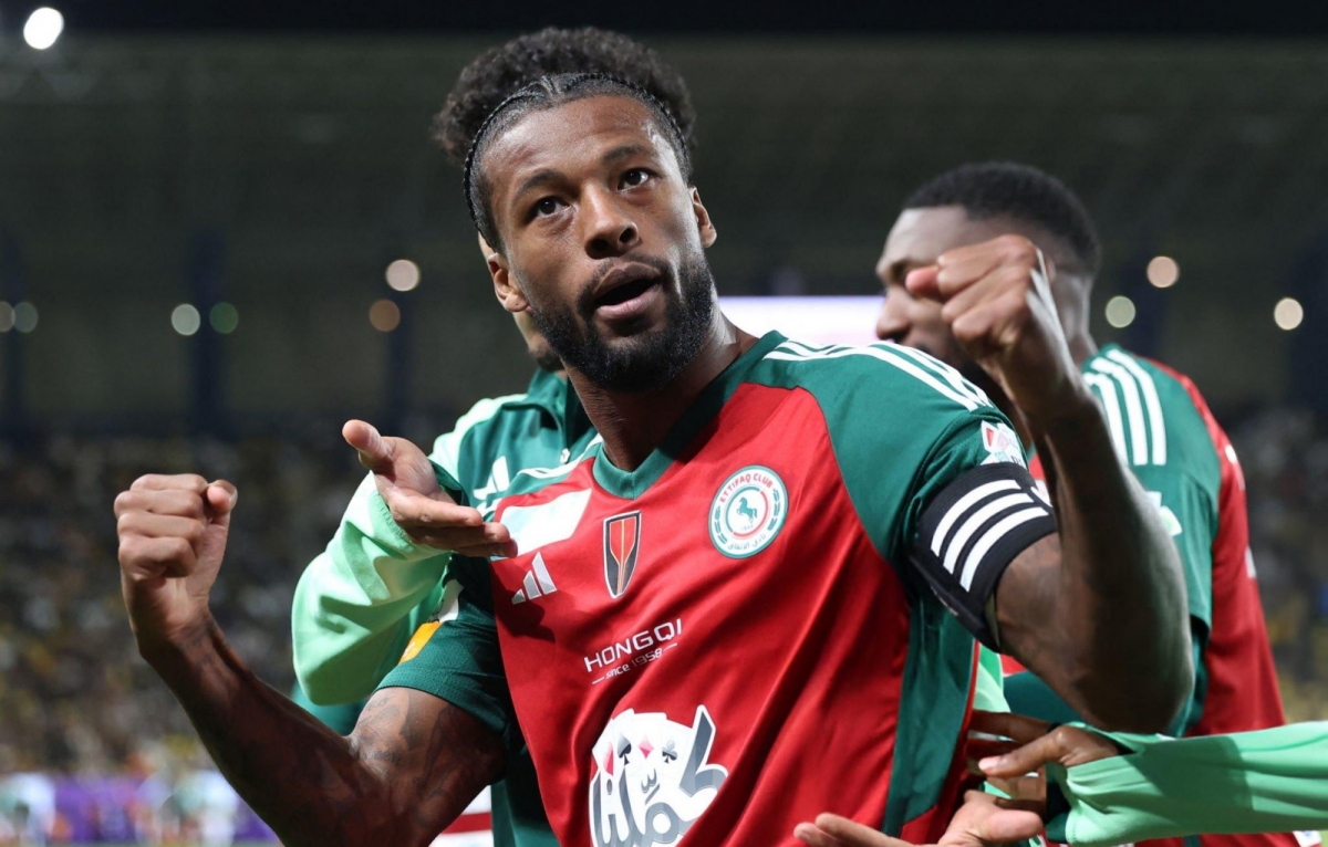 Wijnaldum ghi cú đúp giúp Al Ettifaq lội ngược dòng trước Al Nassr. (Ảnh: Getty)