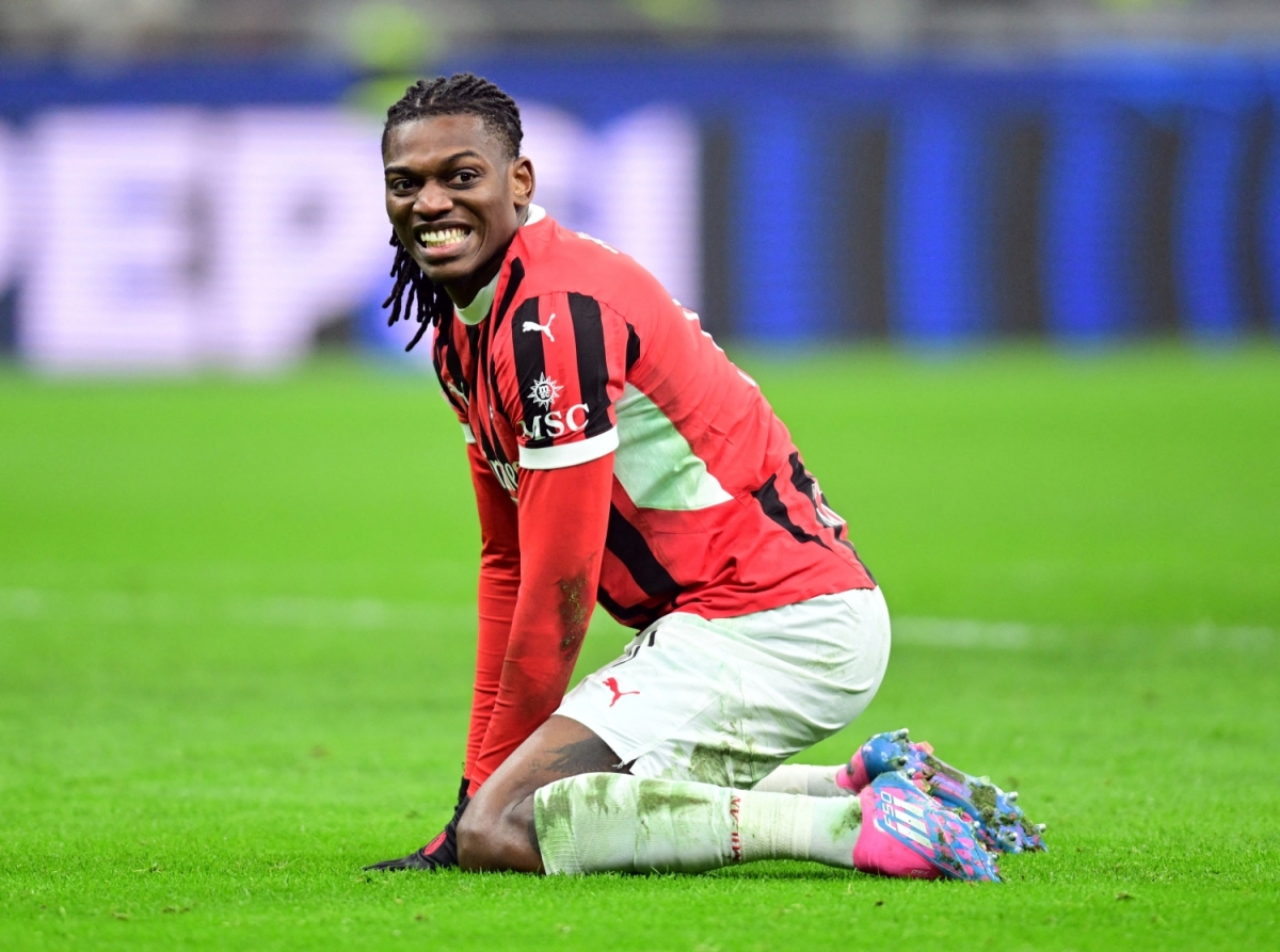 AC Milan chia tay Cúp C1 châu Âu 2024/2025. (Ảnh: Reuters)