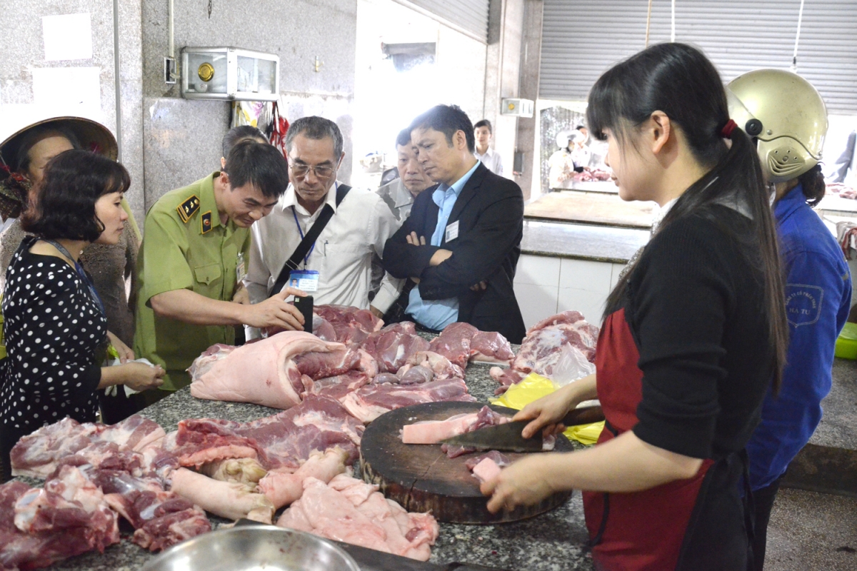 Tăng cường kiểm tra ATTP đảm bảo người tiêu dùng được sử dụng thực phẩm an toàn