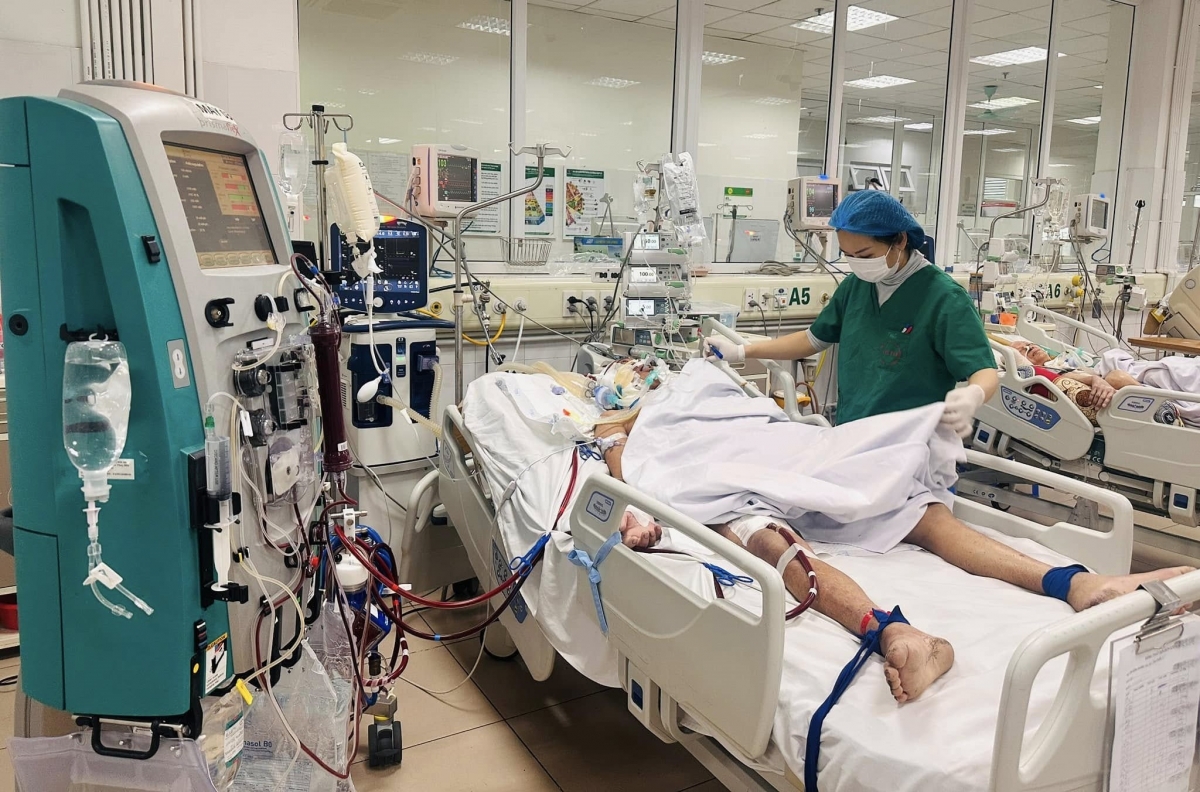 Bệnh nhân mắc cúm A nguy kịch vì bệnh lý nền phải đặt ECMO (Ảnh: BVCC)