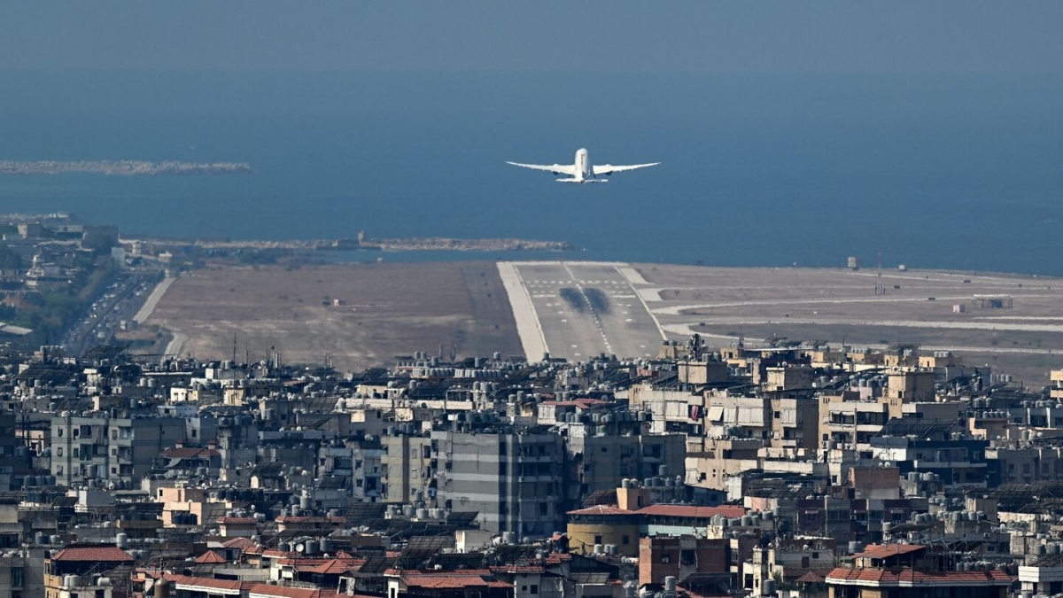 Một máy bay thương mại cất cánh từ sân bay quốc tế Beirut, Lebanon ngày 9/8/2024. Nguồn: Getty