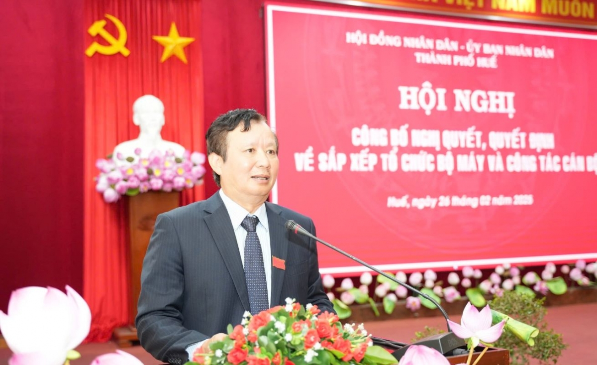 Ông Lê Trường Lưu, Bí thư Thành ủy, Chủ HĐND thành phố Huế phát biểu tại kỳ họp lần thứ 22, HĐND TP Huế nhiệm kỳ 2021-2026