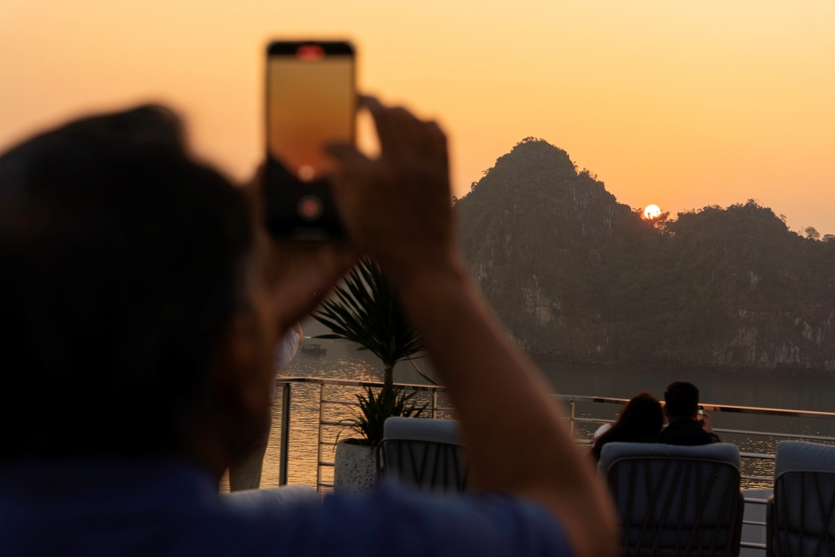 Tháng 1/2025, Grand Pioneers Cruise tự hào nhận danh hiệu "Hãng Du thuyền sang trọng tốt nhất Việt Nam" tại Luxury Lifestyle Awards lần thứ 16, khẳng định vị thế trong lĩnh vực du thuyền sang trọng.